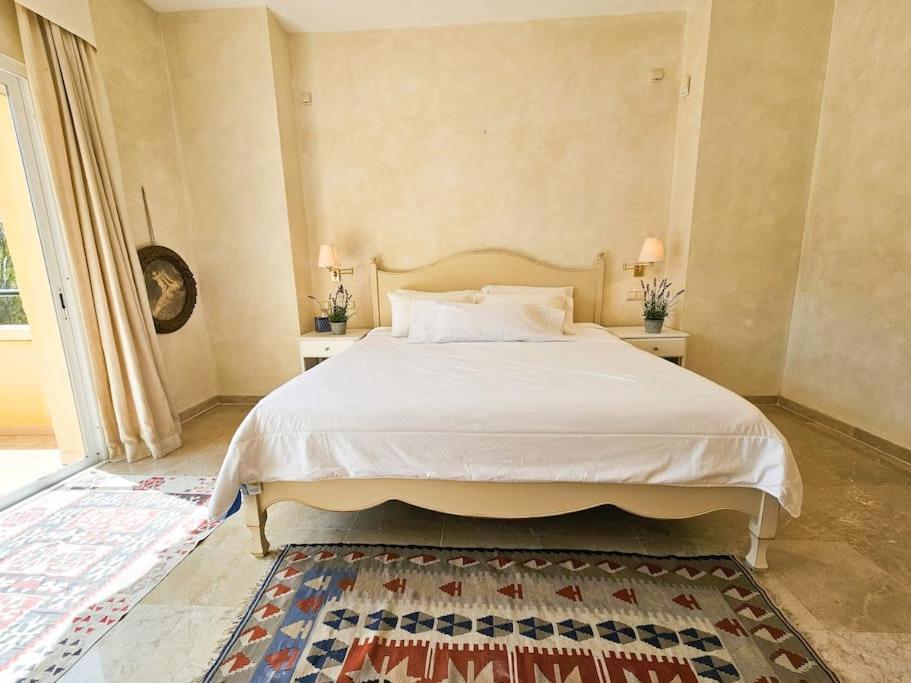 Spacious In Rio Real Marbella
