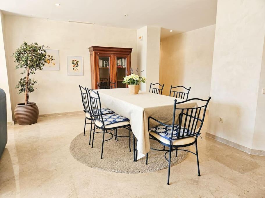 Spacious In Rio Real * Marbella